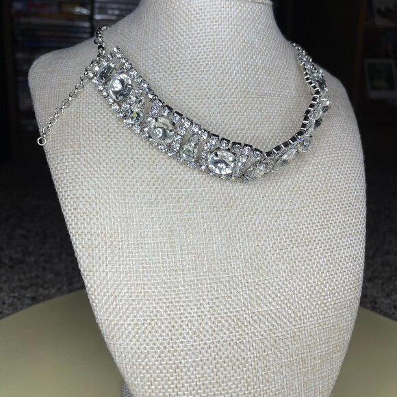 Vintage-Style Rhinestone Choker Necklace - Picture 4 of 6